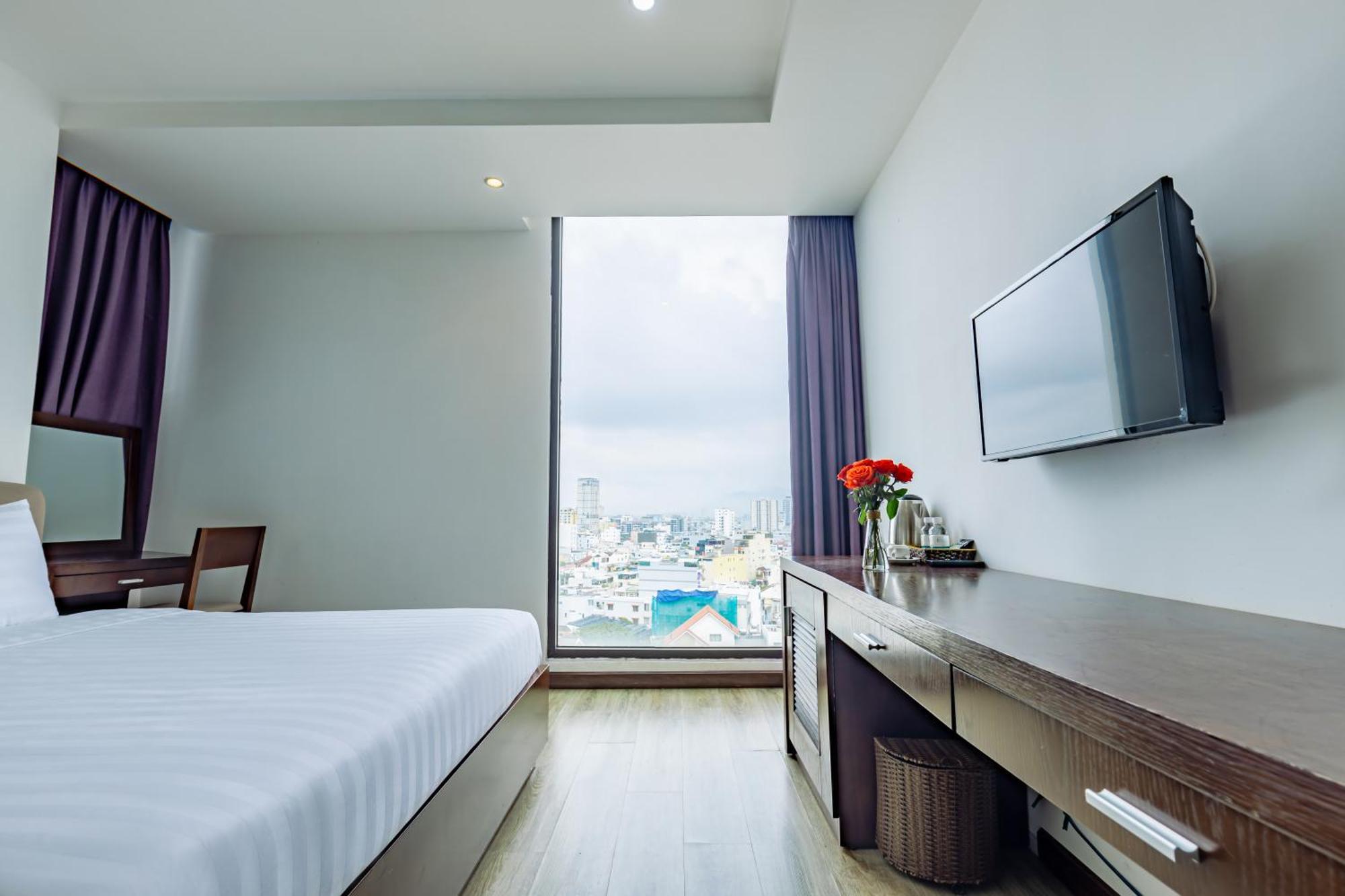 Golden Sun Hotel Danang Экстерьер фото